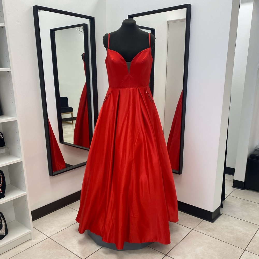 Nox Anabel Dress